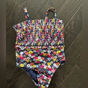 Gap bathing suit for girlies